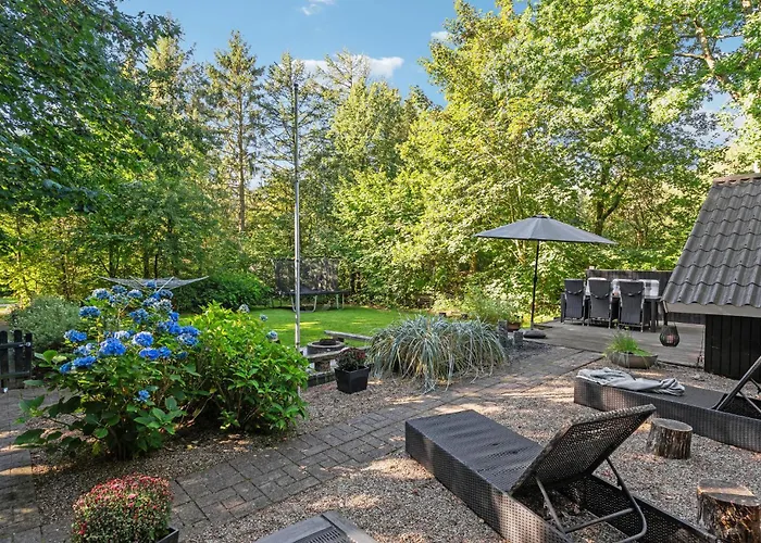 3 Bedroom Cozy In Feriehus